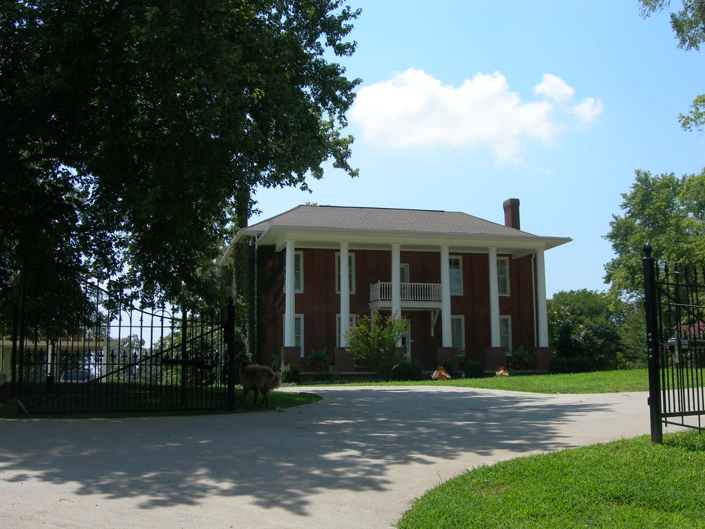 Exploring the Charm of Historic Homes in Moody, Alabama